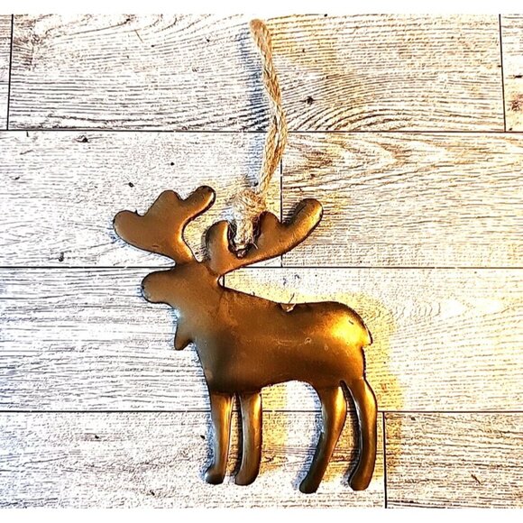 Metal Moose Ornament Brass-colored Jute Hanger Puffy 4.25 Inches - Picture 2 of 6